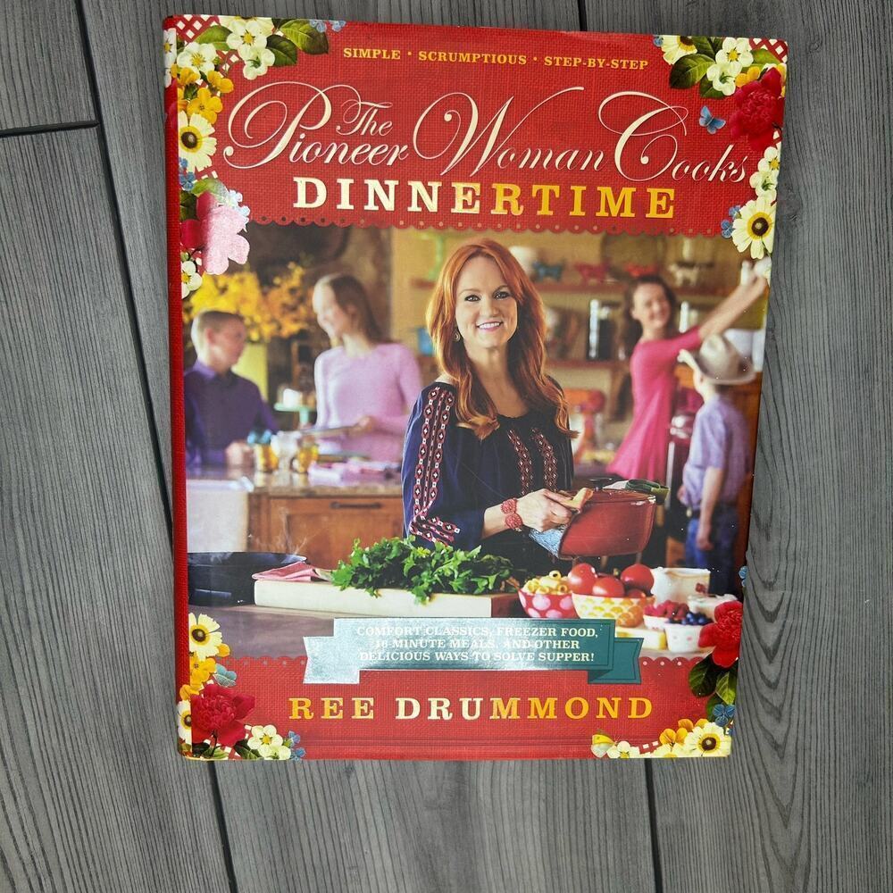 Hardback Book:  The Pioneer Woman Cooks Dinnertime